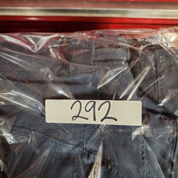 Zoic Navaeh 7 Shorts Womens Medium Blue Zip Pockets Stretch Adjustable Waist - Picture 12 of 12